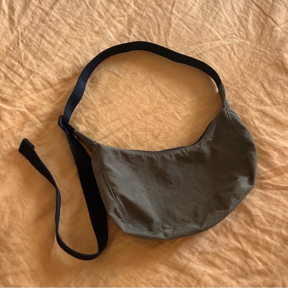 BAGGU Small Crescent bag